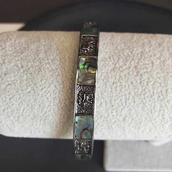 VTG Abalone Shell Inlay Bangle Bracelet Silver Tone with Ram Inserts Signed M - Picture 7 of 9